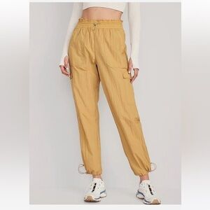 Old Navy Women’s Parachute Cargo Jogger High Rise StretchTech Ankle Pants